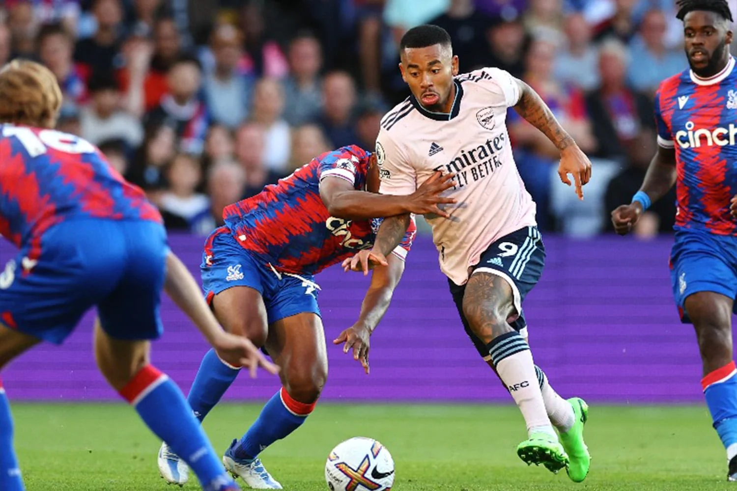 英超比赛精彩对抗